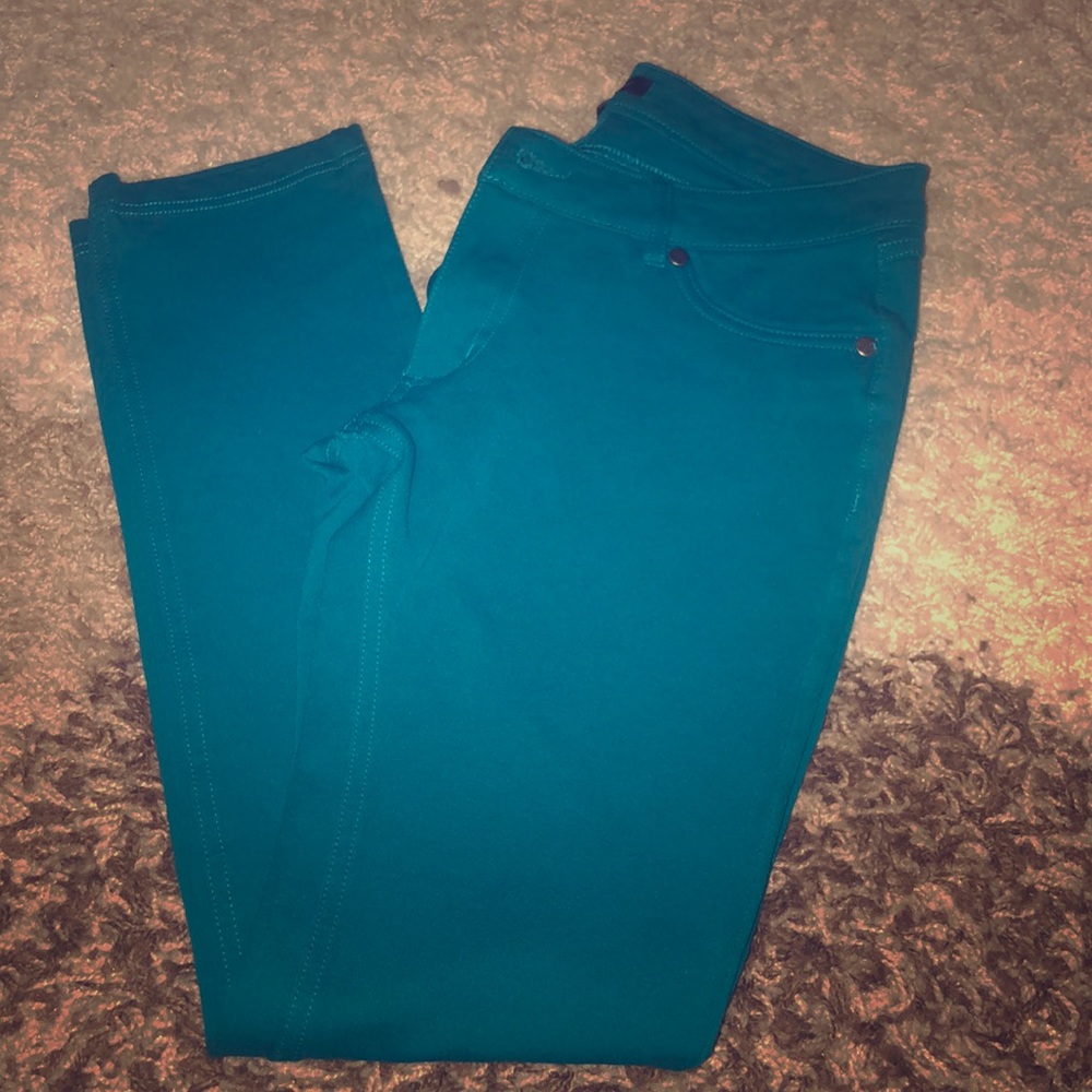 Teal stretchy pants!